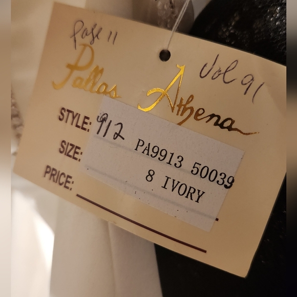 NWT Size 8 Venus Bridal Pallas Athena Ivory Satin Rhinestone Waist & Straps - Picture 9 of 10